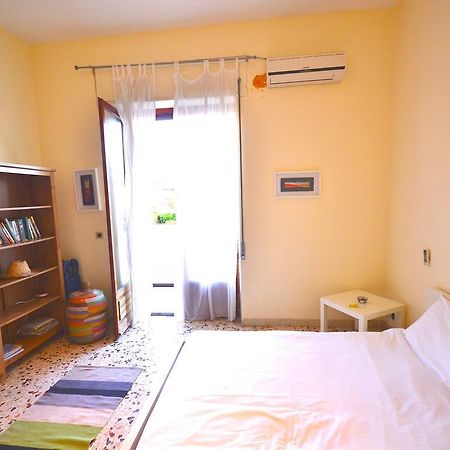 Cozy Holiday Home In Pozzillo With Terrace Acireale Exterior photo
