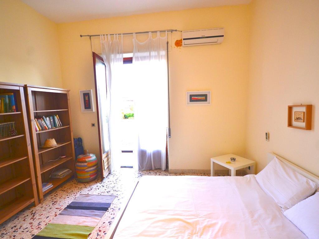 Cozy Holiday Home In Pozzillo With Terrace Acireale Exterior photo