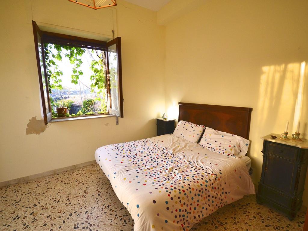 Cozy Holiday Home In Pozzillo With Terrace Acireale Exterior photo